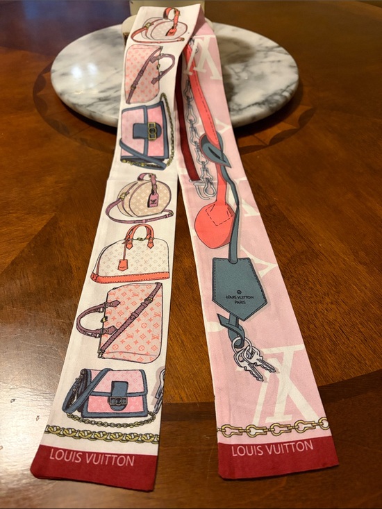Louis Vuitton Accessories - Louis Vuitton Pink and Cream Printed Silk Twilly with Bag Motif
